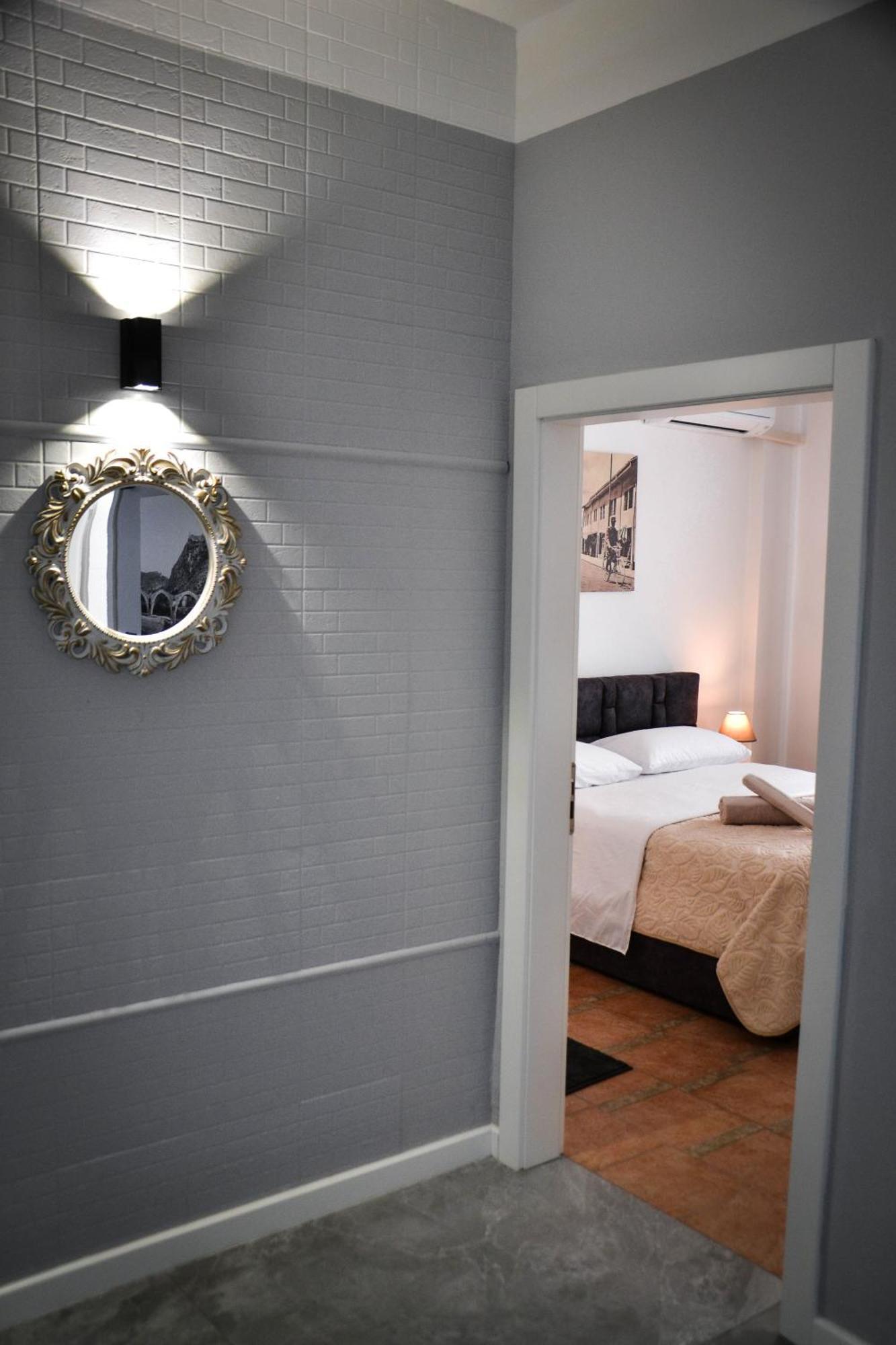 Horizont Apart-Hotel Shkoder Exterior photo
