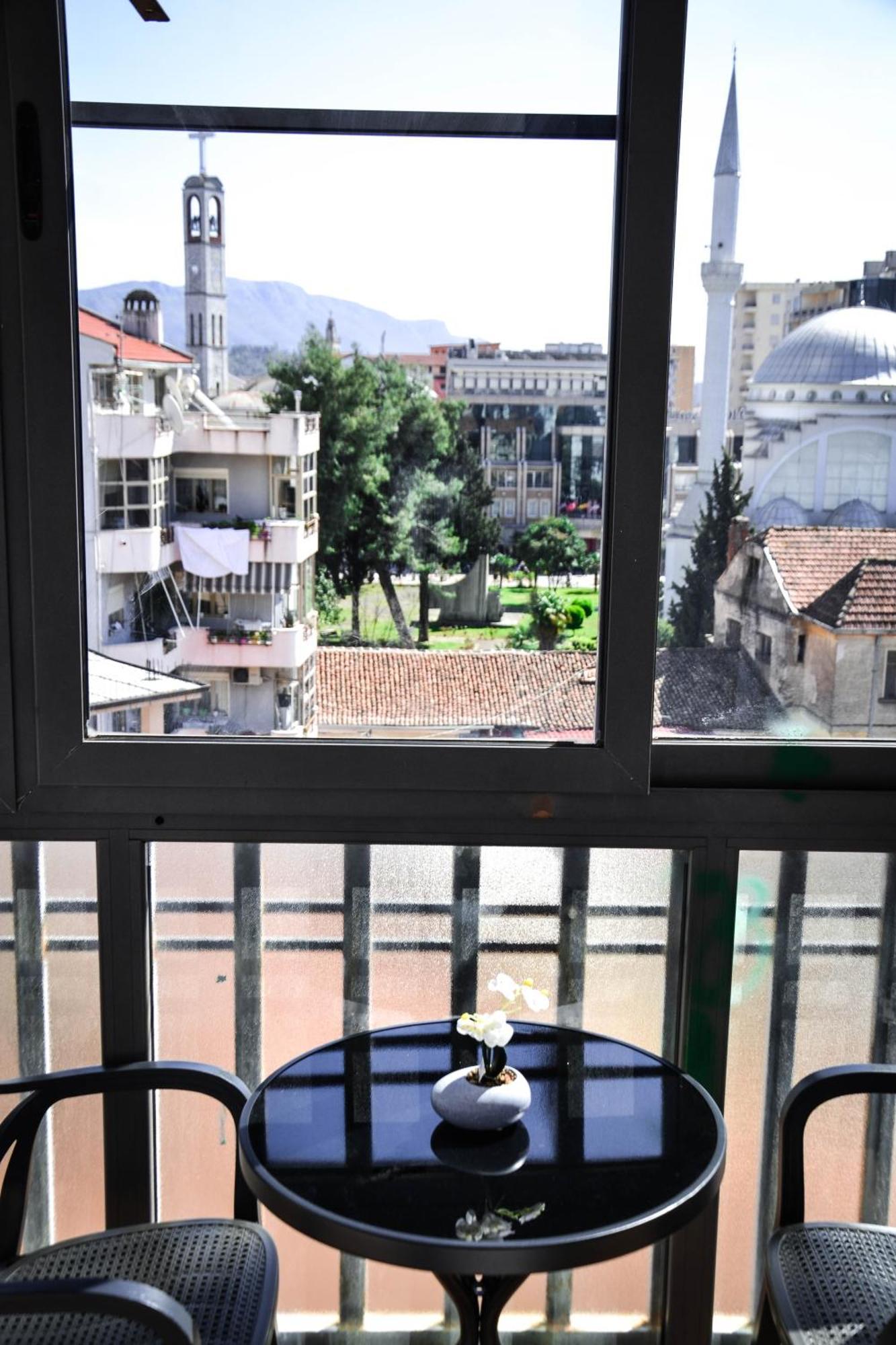 Horizont Apart-Hotel Shkoder Exterior photo